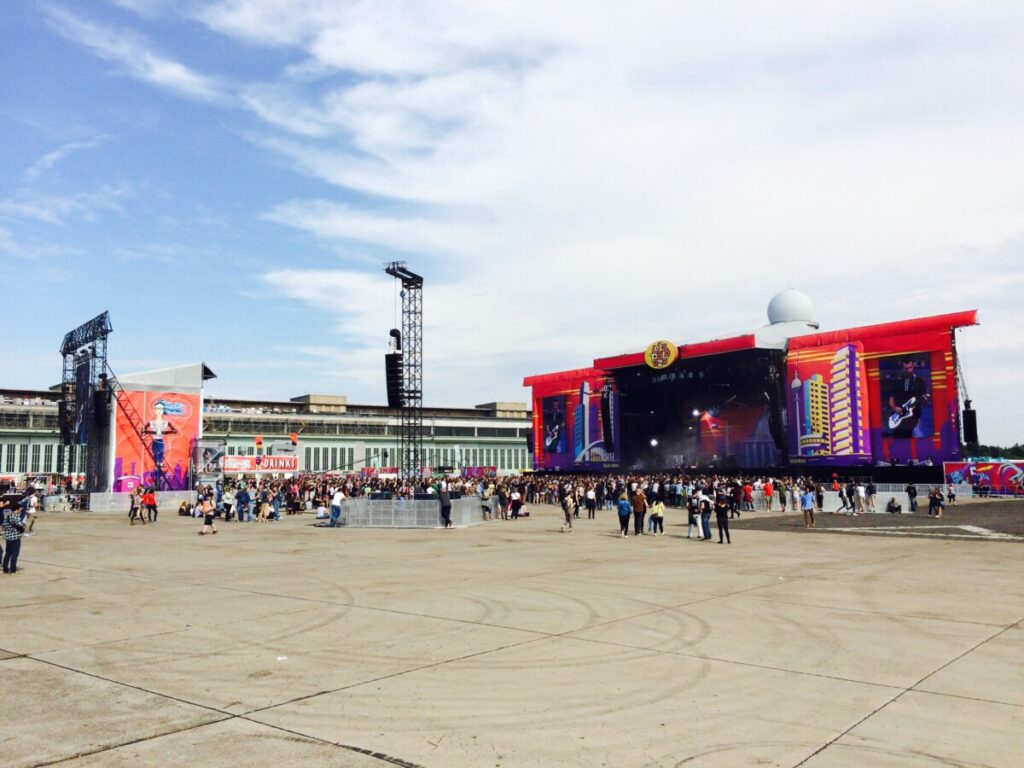 Red stage of the Lollapalooza festival produced by 1314